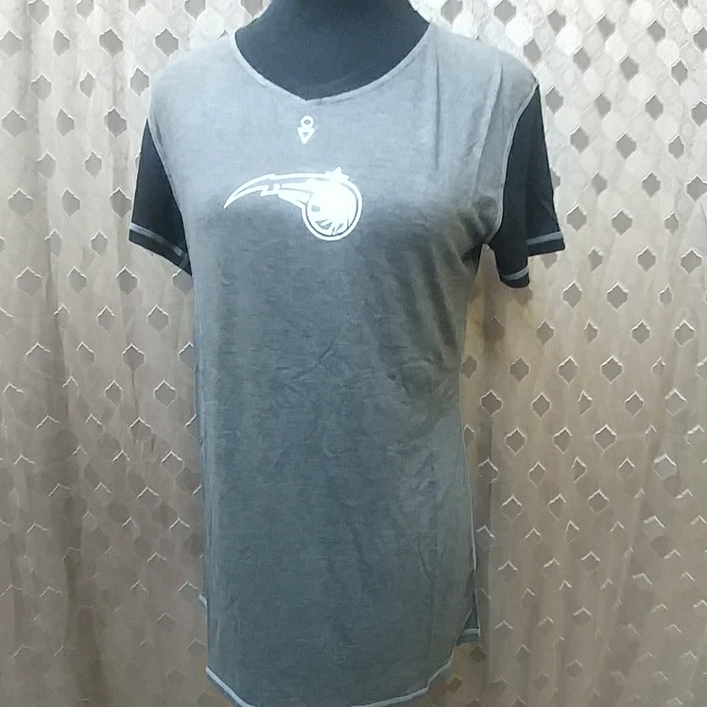 NWT MAGIC TEE SHIRT